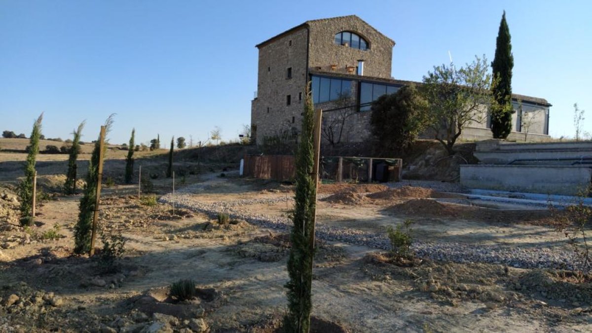 La casa rural en El Talladell, donde se hacen mejoras.
