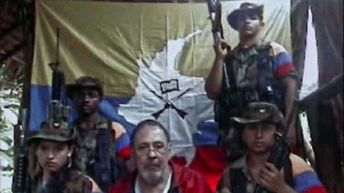 Oscar Tulio, secuestrado por las FARC, paramilitares colombianos.