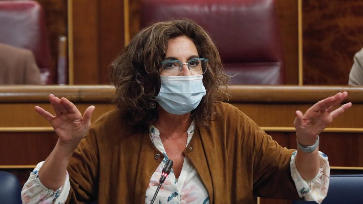 La ministra María Jesús Montero en el Congreso.