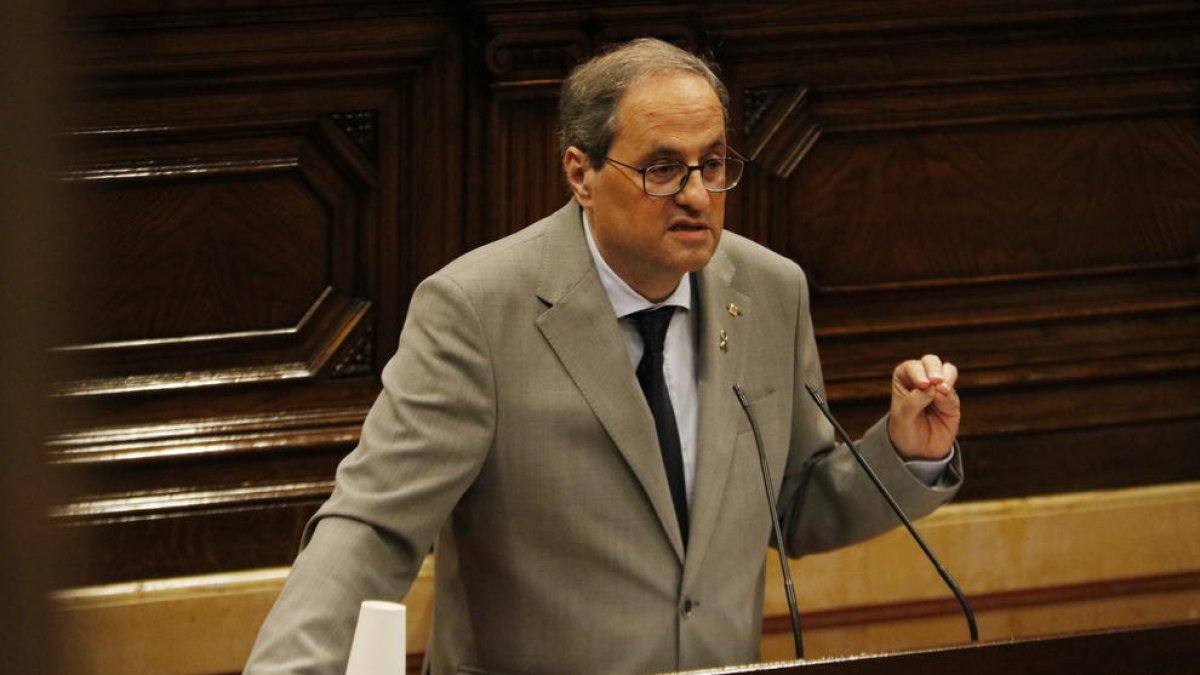 El presidente del Govern, Quim Torra, interviniendo durante el pleno monográfico sobre la covid-19.