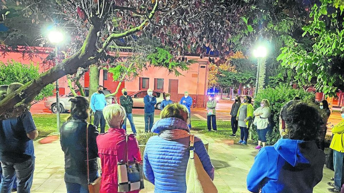 Concentración de apoyo a Torra en Castelldans, el martes.