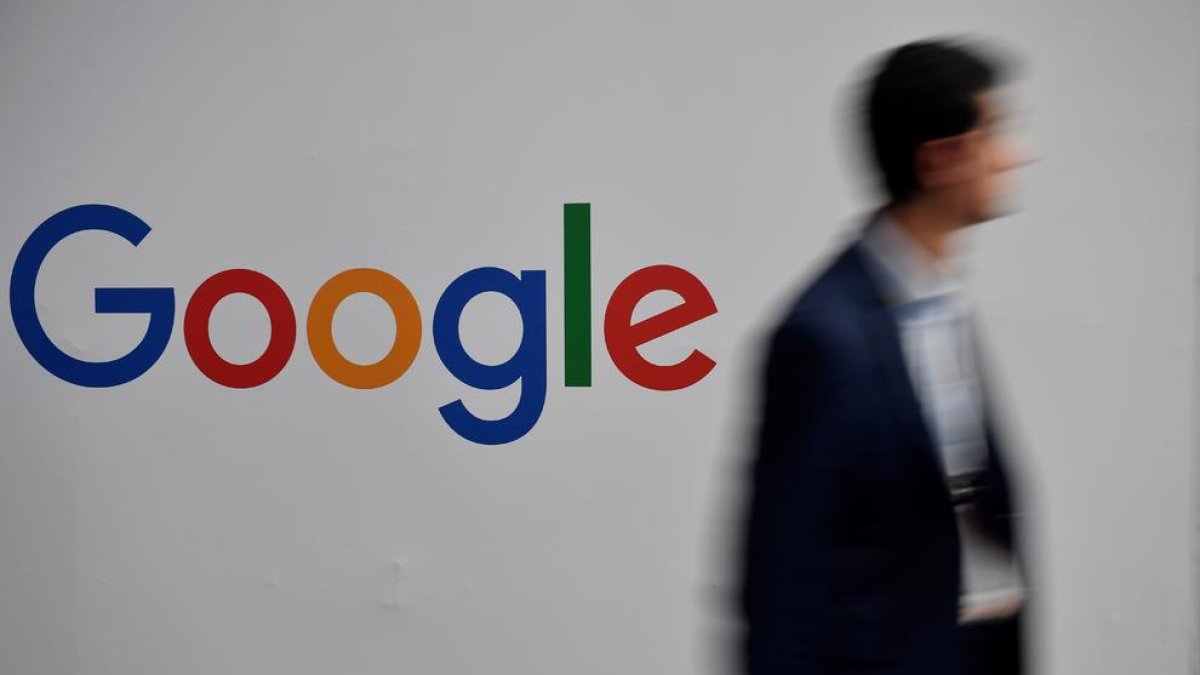 Google y el Gobierno inician un plan de ayuda para pymes en su digitalización