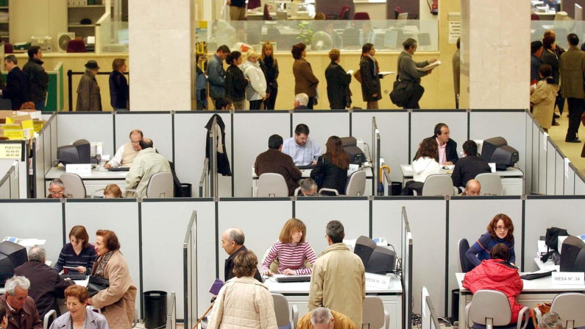 La campanya de la renda arrenca amb més avisos i noves eines