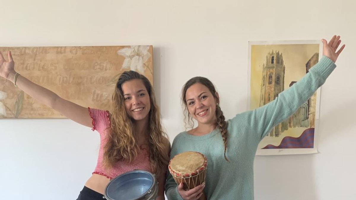 La familia Rovira Rodríguez, con sus peculiares instrumentos.