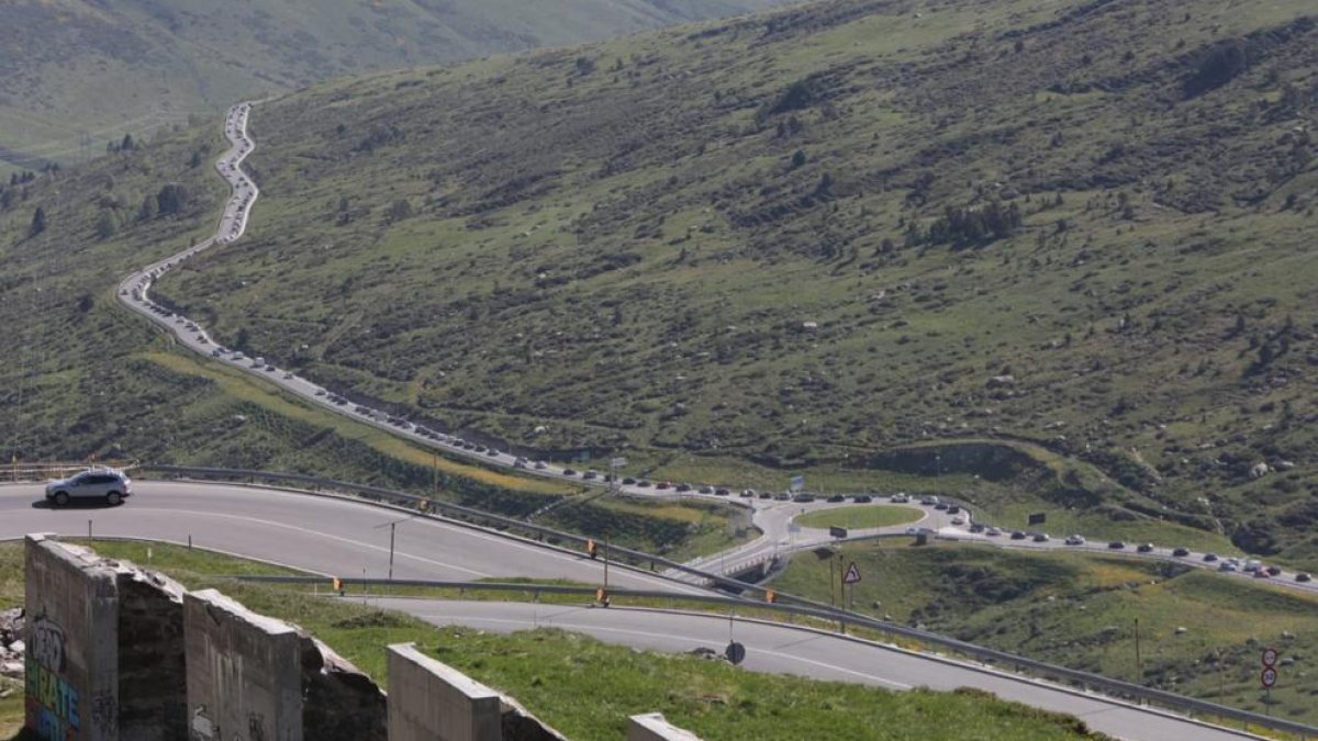 Accés a Andorra des de França pel port de Pas de la Casa.