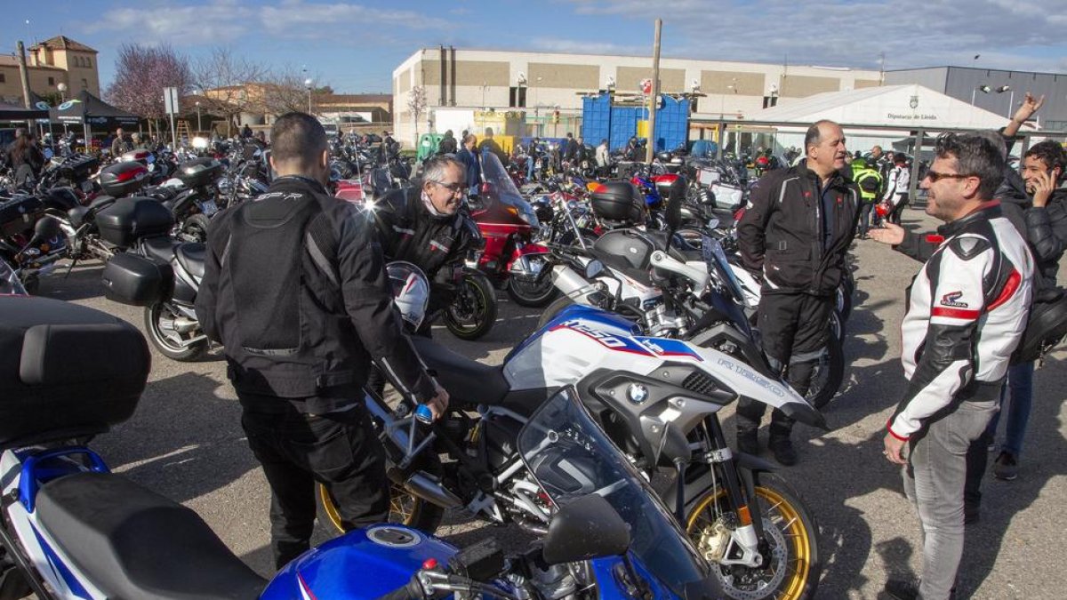 La 12 concentració dels Motorrons va reunir ahir unes 700 motos.