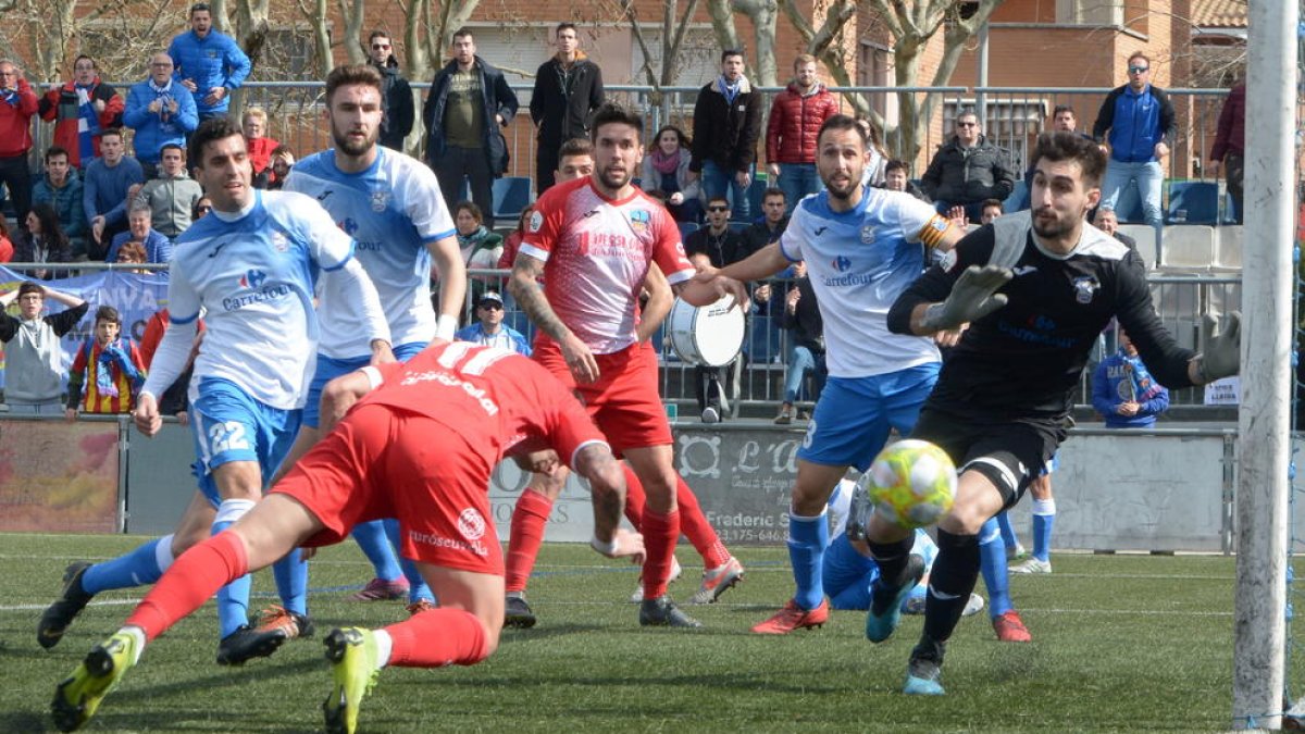 La afición intentó empujar a los azules, pero no fue suficiente.