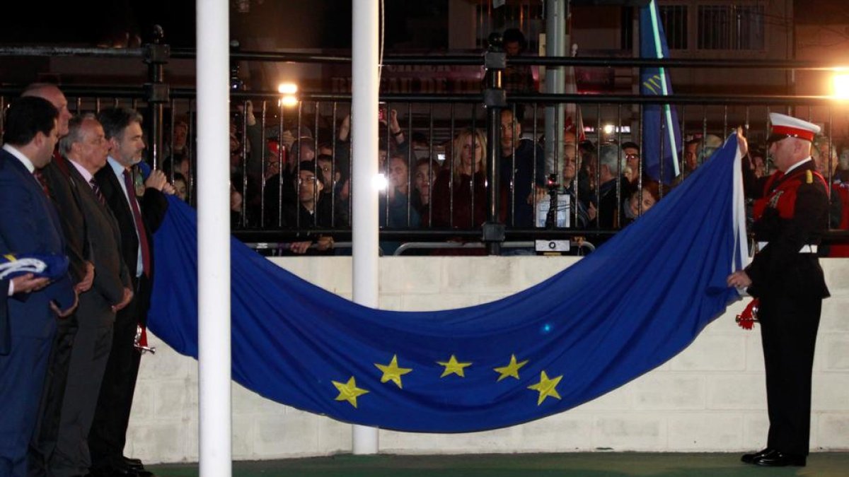 Part dels britànics van celebrar efusivament la sortida del Regne Unit de la Unió Europea.