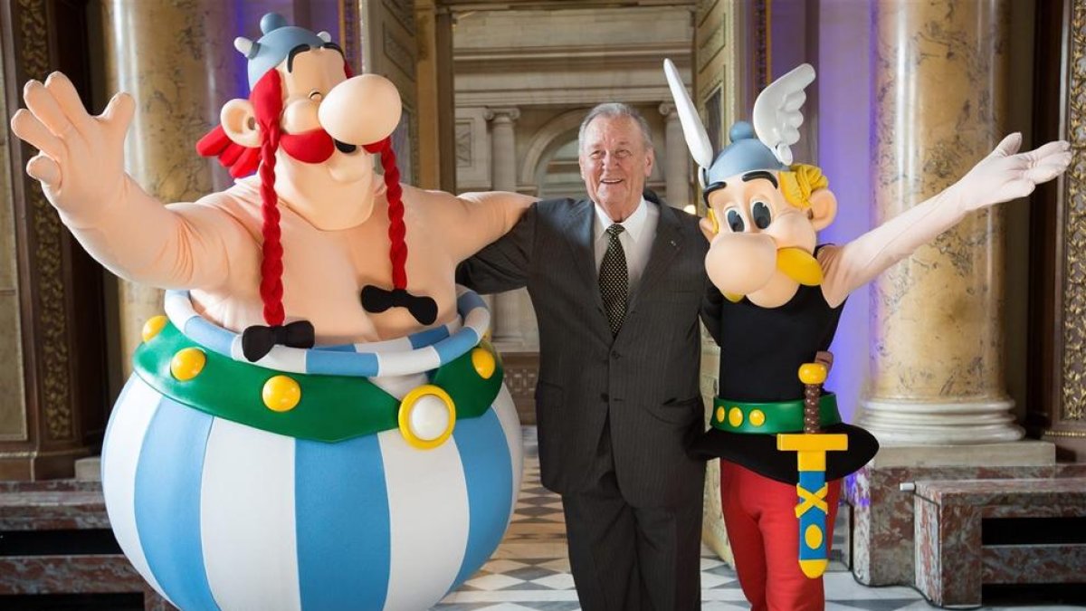 Uderzo, amb Astèrix i Obèlix.