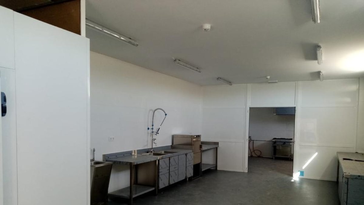 L’interior del nou obrador ubicat a Bellaguarda.