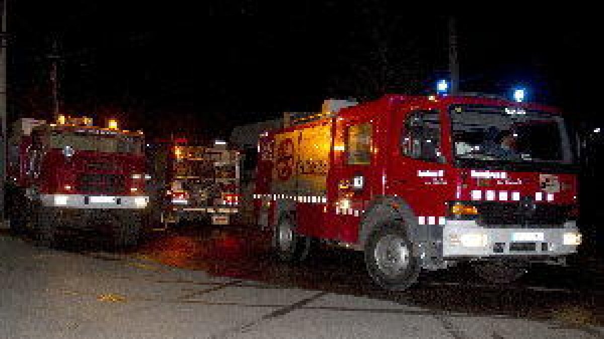 Tres muertos y varios heridos en un incendio en un edificio de Badalona