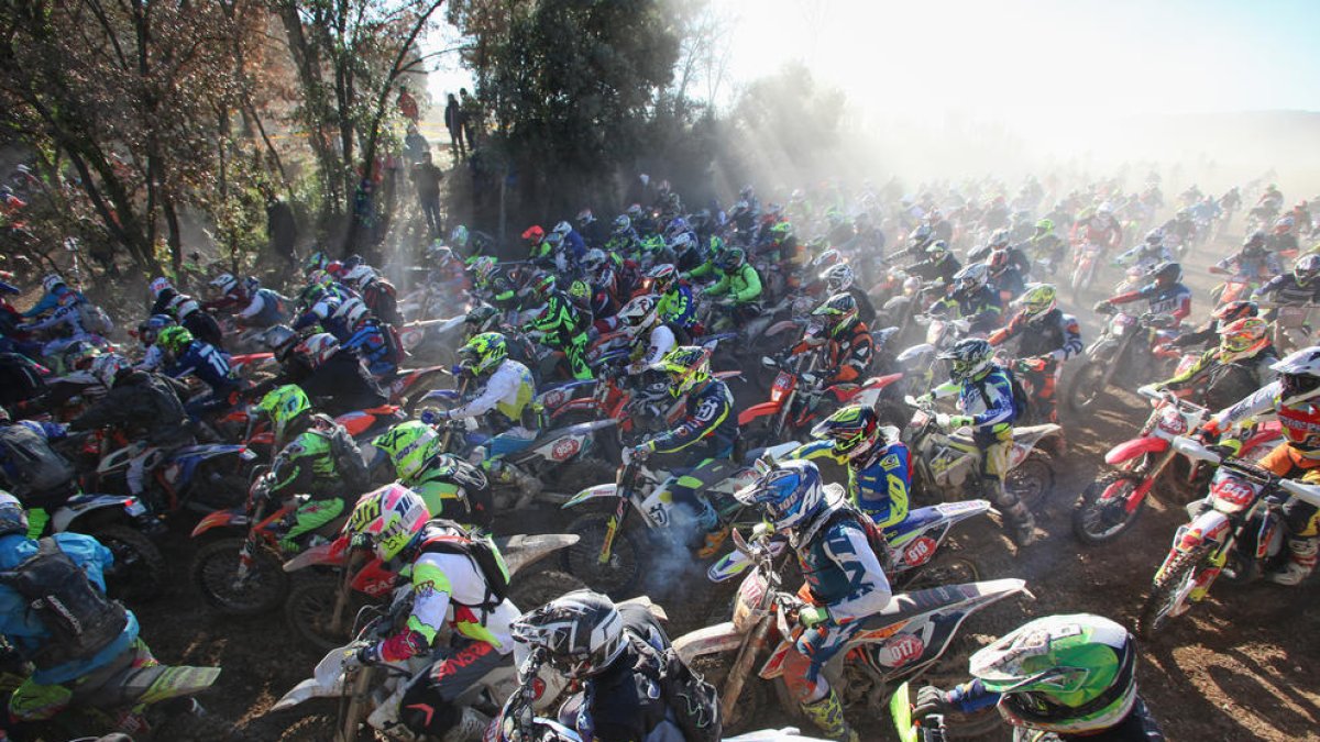 La prova va tornar a superar amb escreix el miler de participants entre els dos dies de competició, la gran majoria pilots amateurs que no van voler perdre’s la festa motociclista.