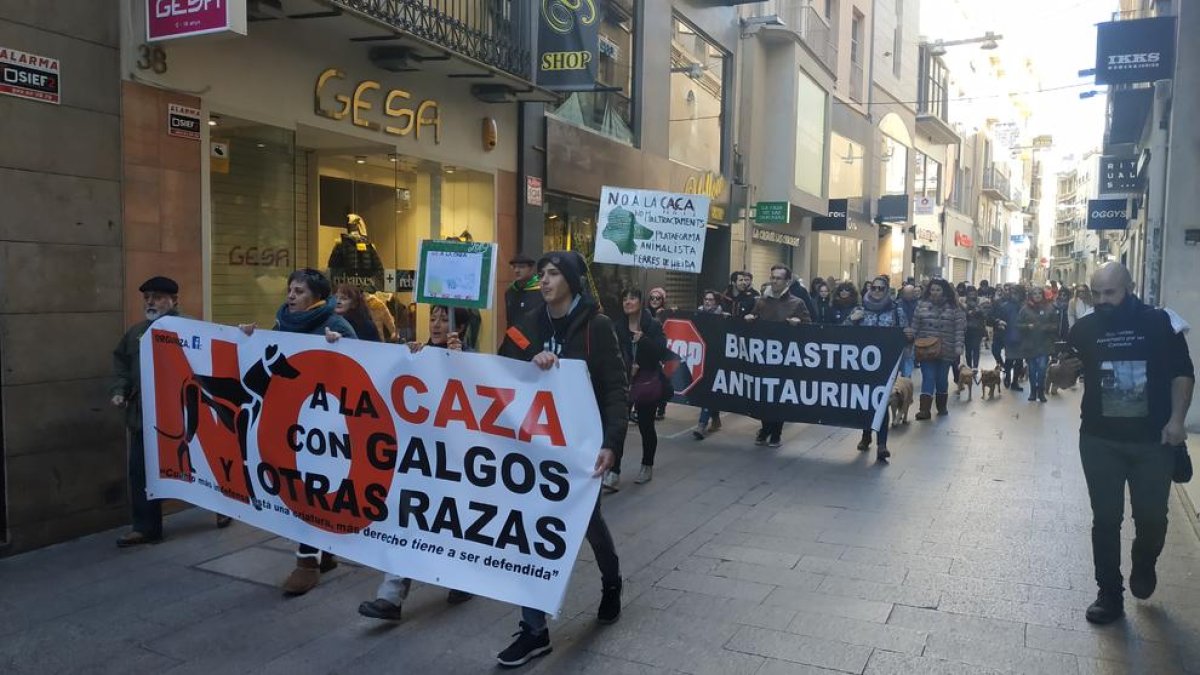 La marxa va sortir de la subdelegació del Govern i va recórrer l’Eix Comercial.
