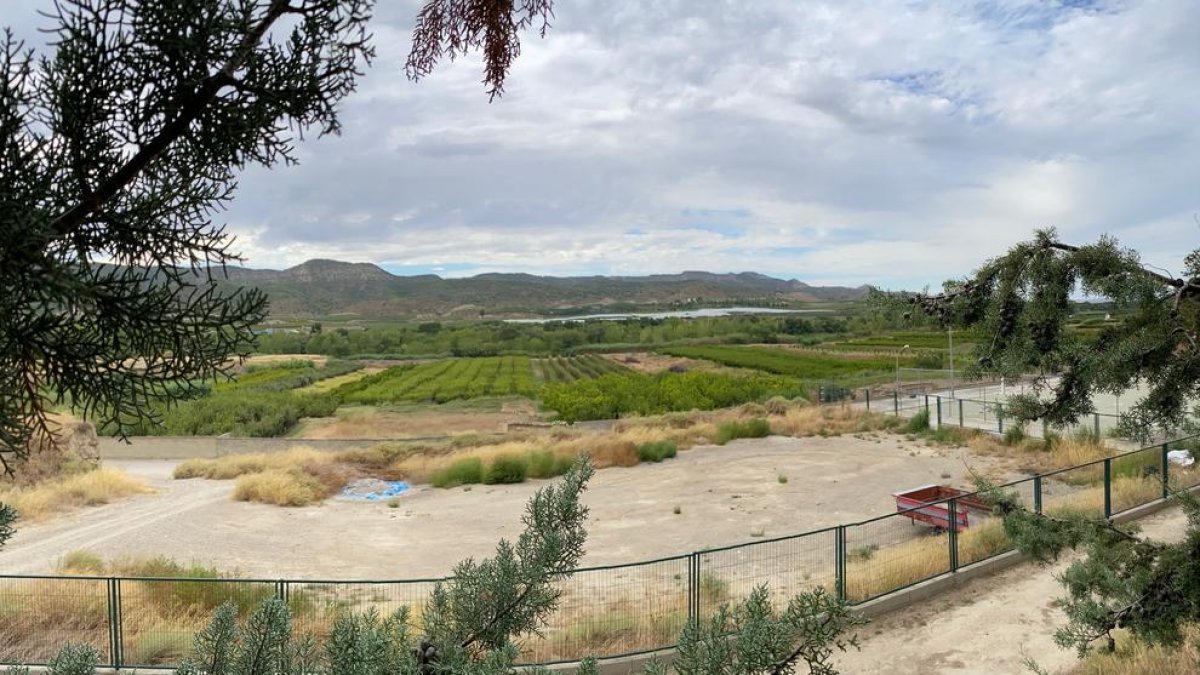 La parcela donde se instalará el parking de autocaravanas.