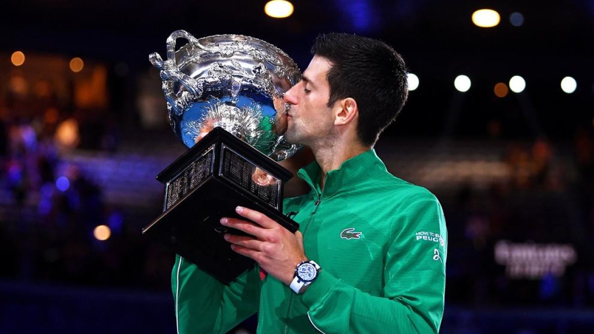 Novak Djokovic, ayer tras conquistar en Australia su decimoséptimo Grand Slam.