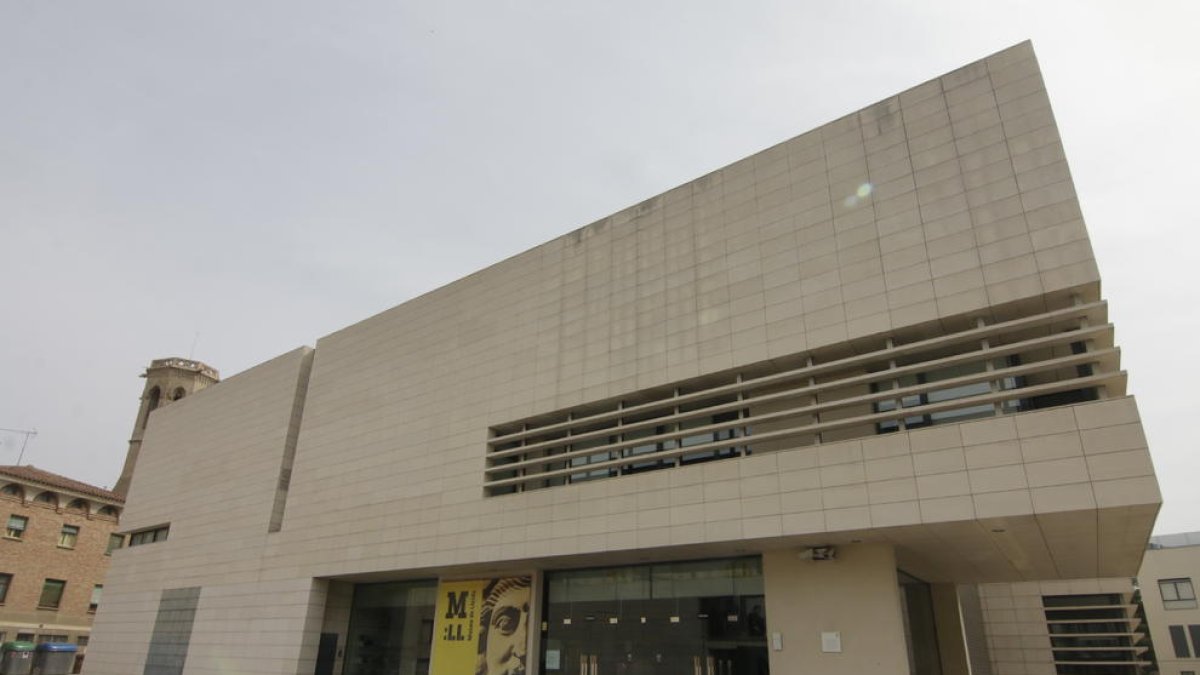 Les projeccions tindran lloc a la plaça davant el Museu.