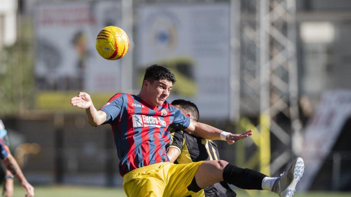 El Tàrrega va jugar una bona primera meitat però es va ensorrar en la segona part.