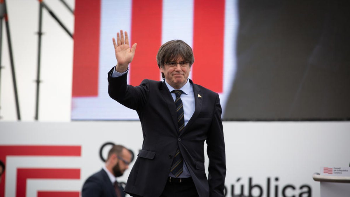Carles Puigdemont vol aglutinar el catalanisme independentista en un nou partit.