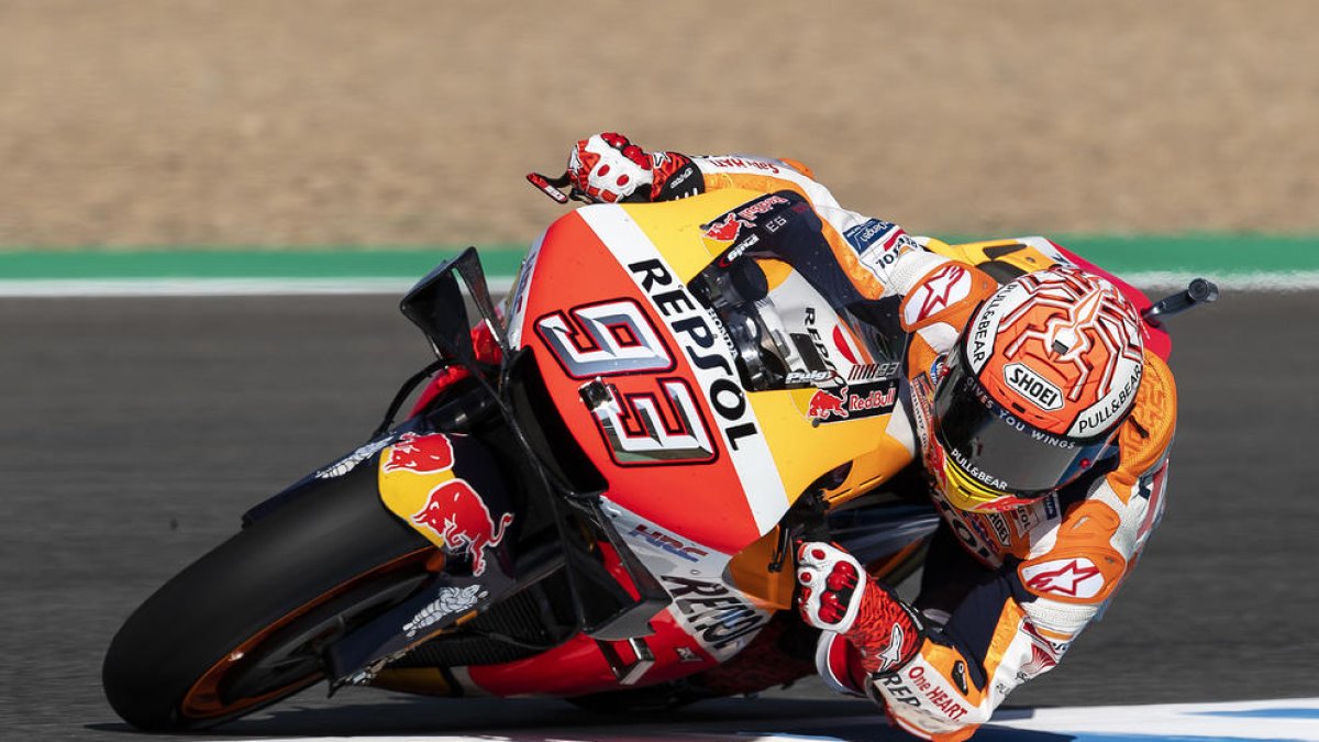 Marc Màrquez durante la sesión de entrenamientos libres en el circuito de Jerez.