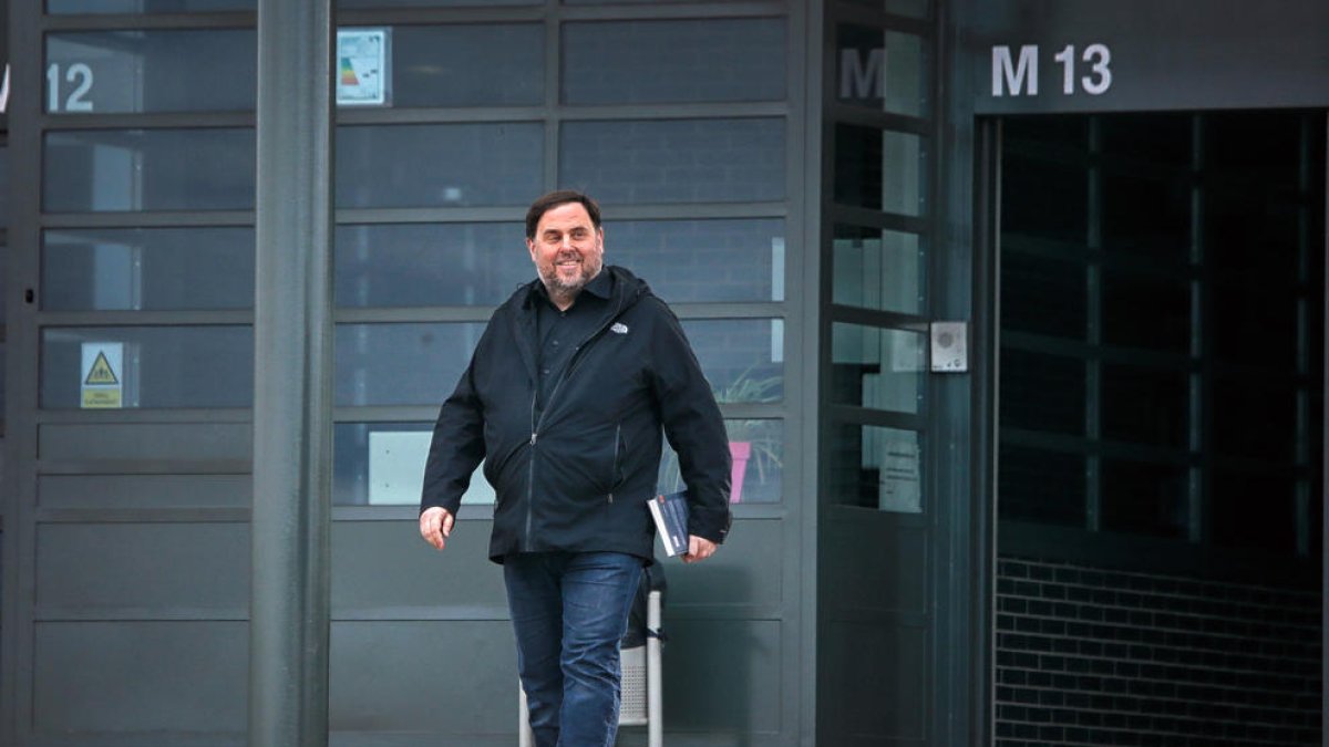 Imatge d’arxiu d’Oriol Junqueras durant la primera sortida de la presó de Lledoners per treballar.
