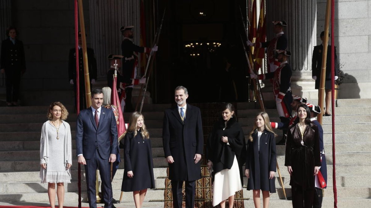 Felipe VI apela a buscar pactos: