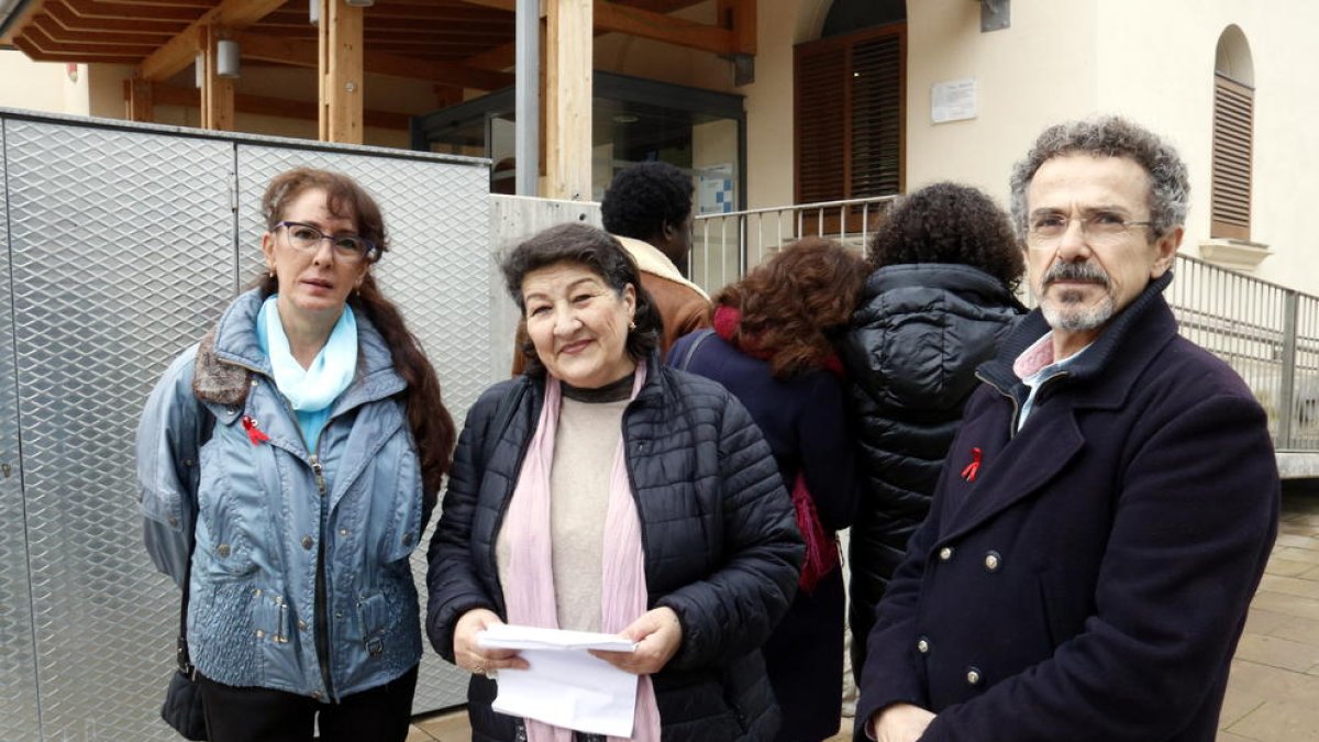 Afectados por el VIH en Lleida denuncian mala atención y falta de privacidad a las consultas del Hospital Santa Maria