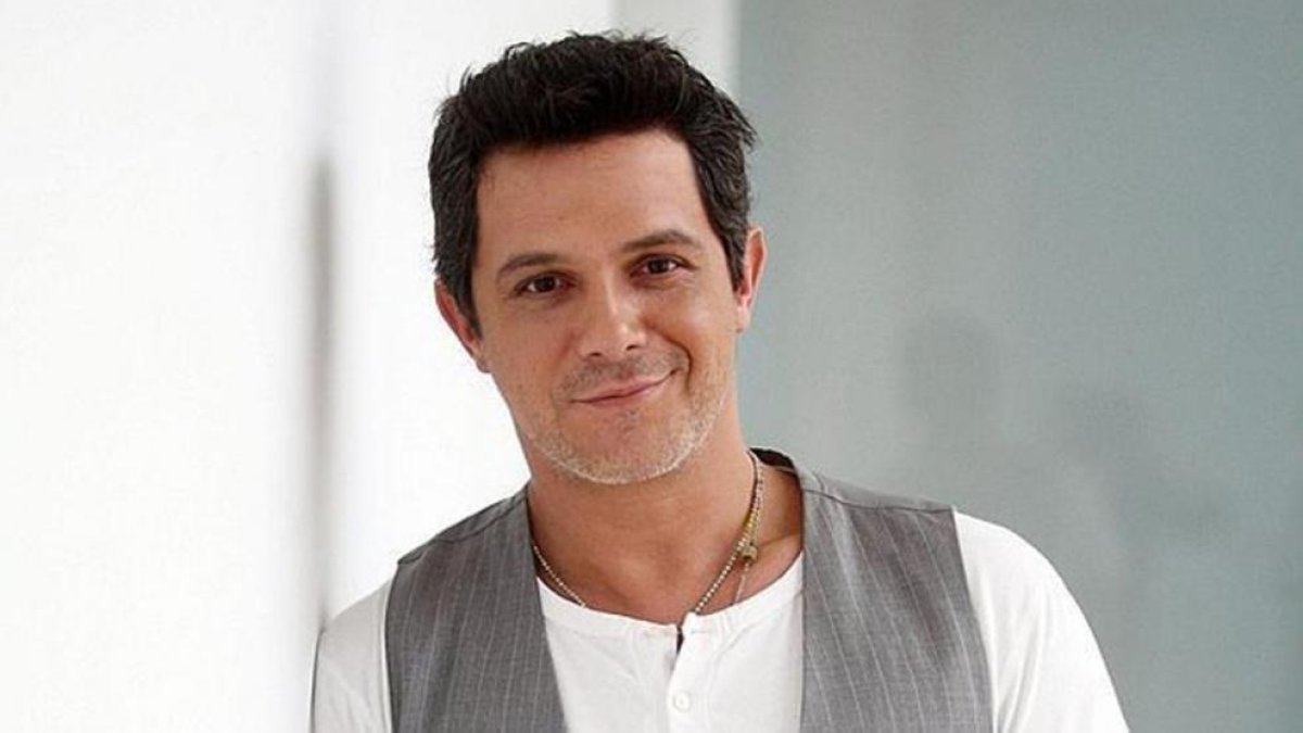 Alejandro Sanz.