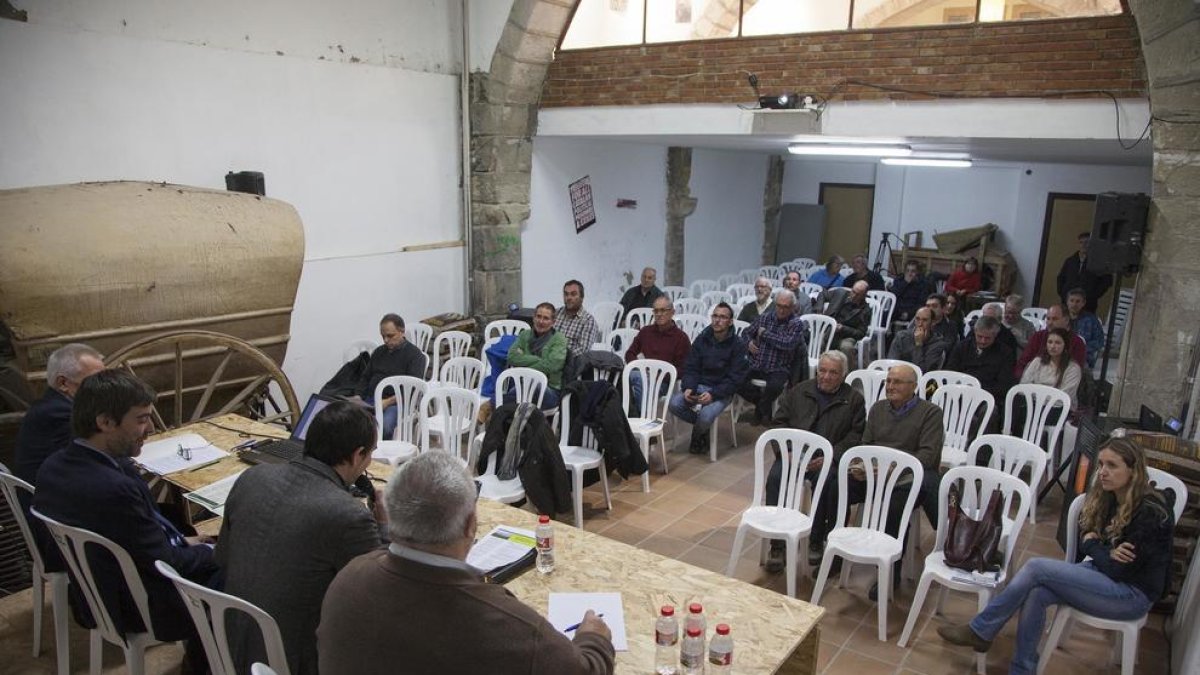 Imagen de las jornadas sobre regadíos de Preixana.