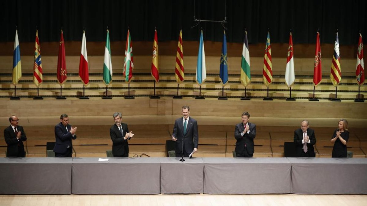 El rei crida a respectar les resolucions d'una Justícia que és independent