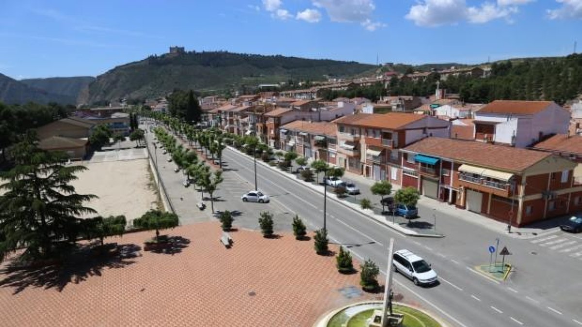 El centre urbà de la població de Mequinensa.