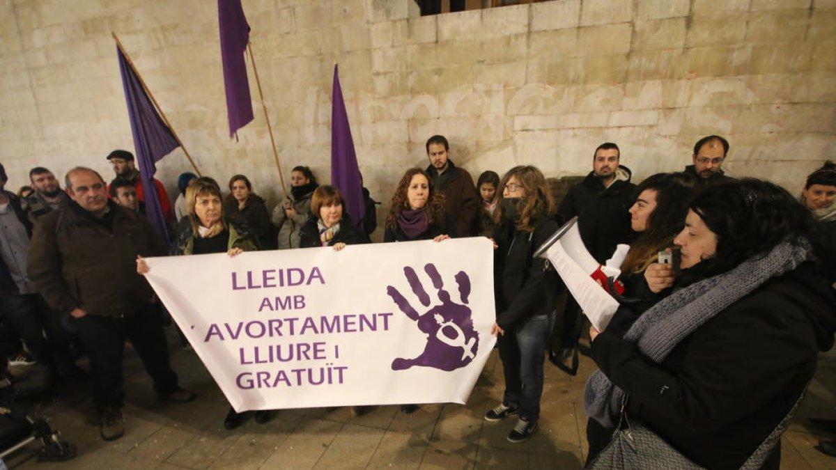 Imatge d’arxiu d’una protesta a favor de l’avortament lliure i gratuït a Lleida.