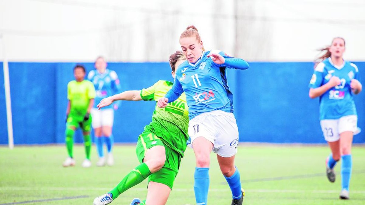 Natàlia Fernández, durante un partido delante del Éibar.