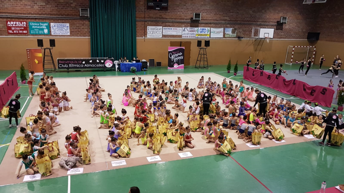 Almacelles celebra el I Memorial Gemma Torres de gimnàstica rítmica