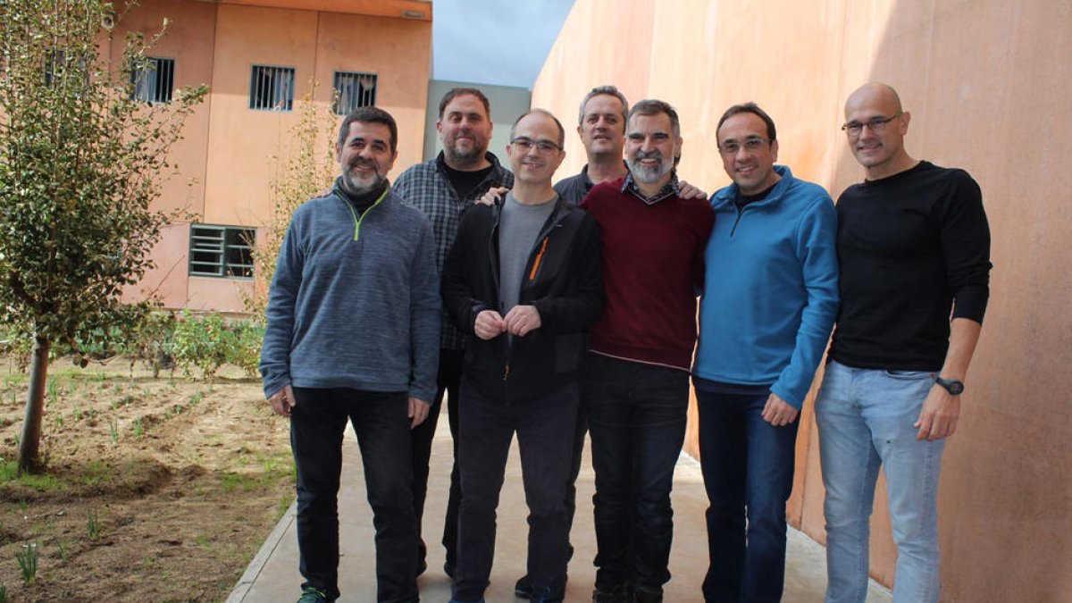 Imatge dels presos independentistes homes a Lledoners el desembre de l’any passat.