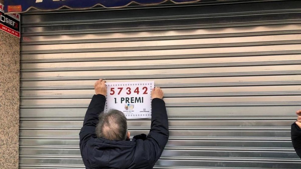 Una administración de lotería de Pardinyes vende parte del primer premio del Niño y otra de Pi i Margall, parte del segundo