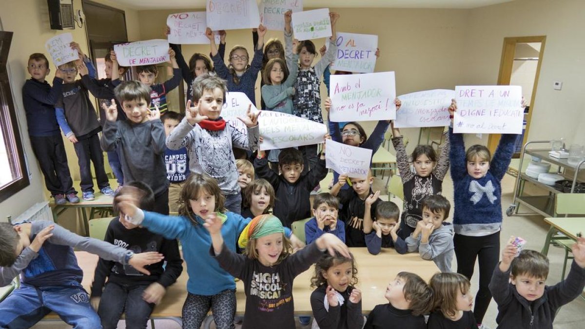 Una protesta contra esta normativa en un centro educativo.