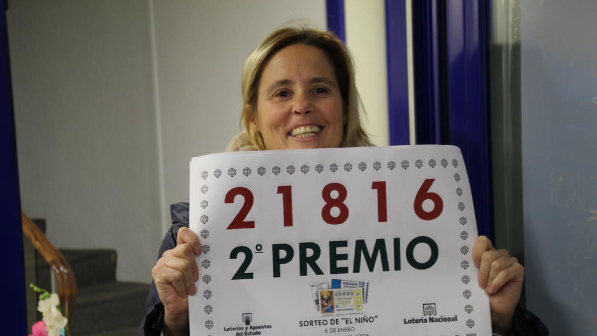 Natatxa Colell, propietaria de la administración de Pi i Margall que repartió parte del segundo premio.