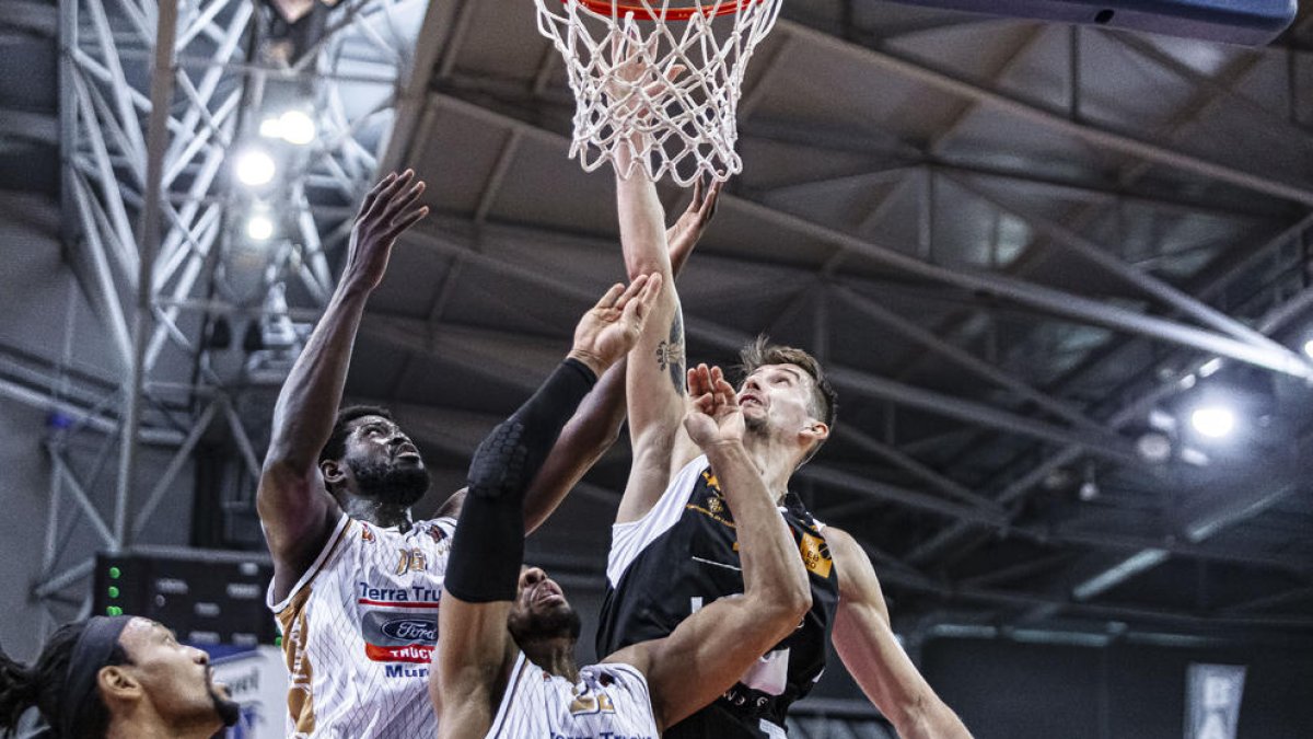 El último partido del Força Lleida fue el 15 de noviembre contra el Real Murcia en el Barris Nord.