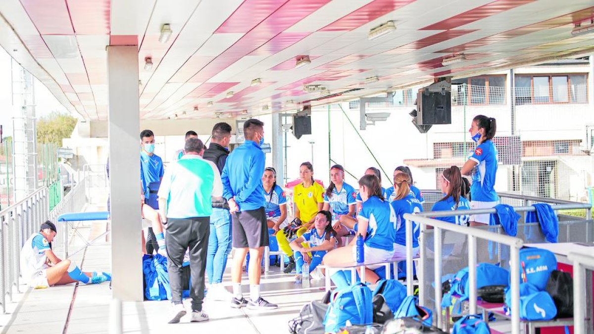 Les jugadores de l’AEM, diumenge passat a Bilbao.