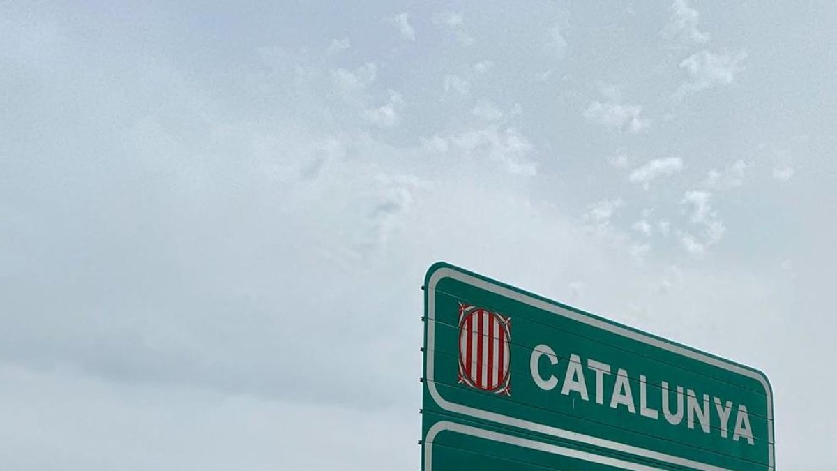 Bernardo, José, Miguel y Jorge se reúnen cada día en el mismo sitio de Fraga