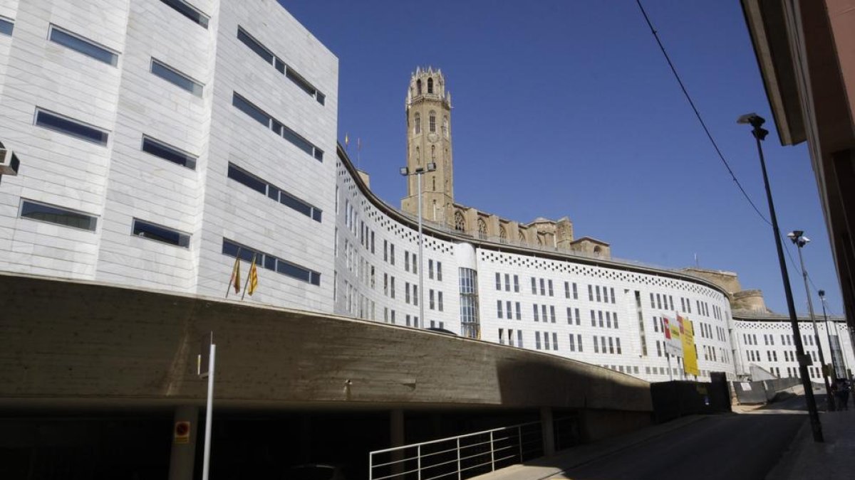 Imagen de archivo del exterior de la Audiencia de Lleida.