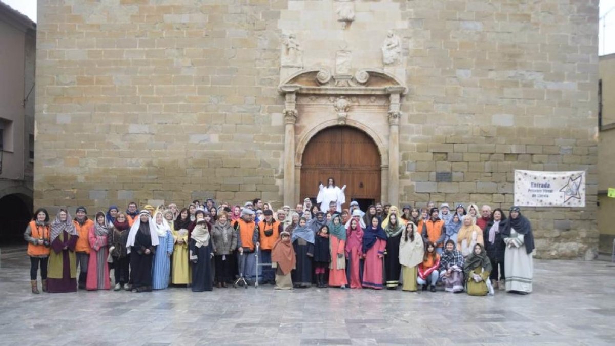 Un total de 120 figurants formen part del pessebre de Linyola.