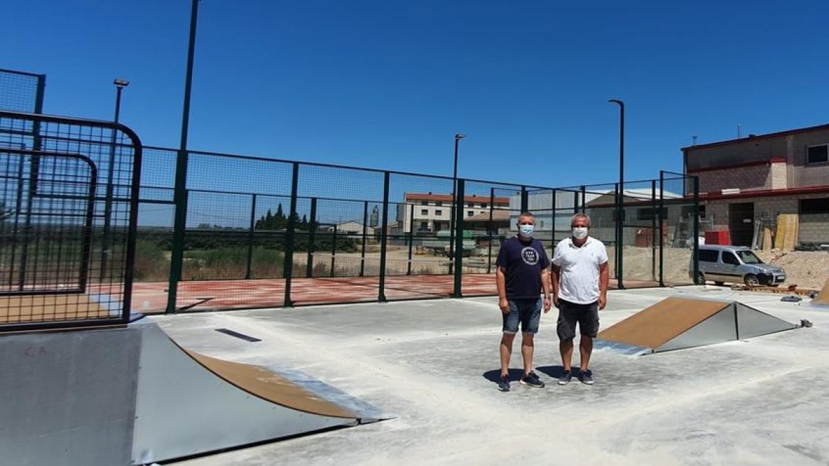 Vila-sana ja té a punt les pistes de pàdel i de skate