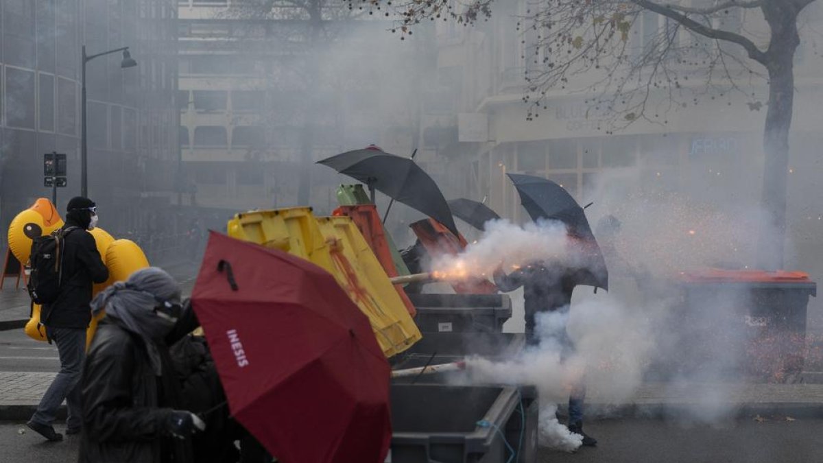 Al menos 22 detenidos en protestas contra la ley de seguridad francesa