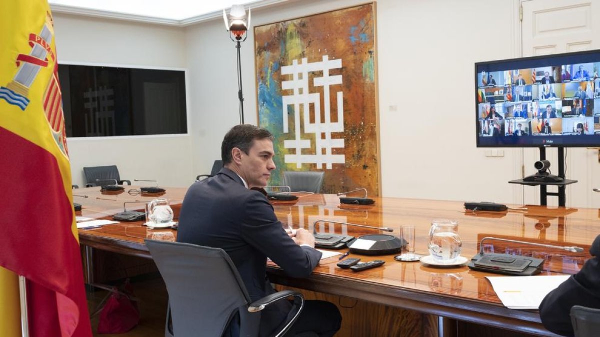 Pedro Sánchez mantuvo una nueva reunión con los presidentes autonómicos de forma telemática.