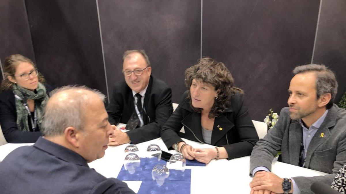 Jordà con representantes de Edeka en Fruit Logística