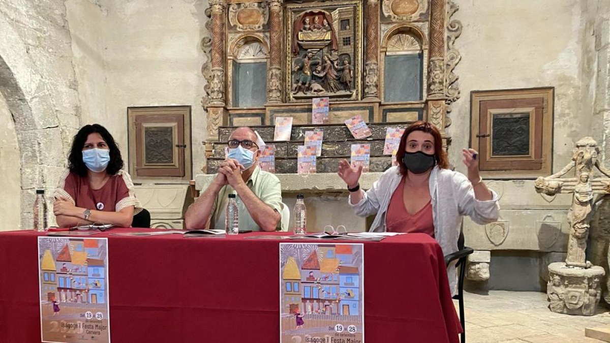 Presentación ayer en Cervera de la semana cultural Isagoge.