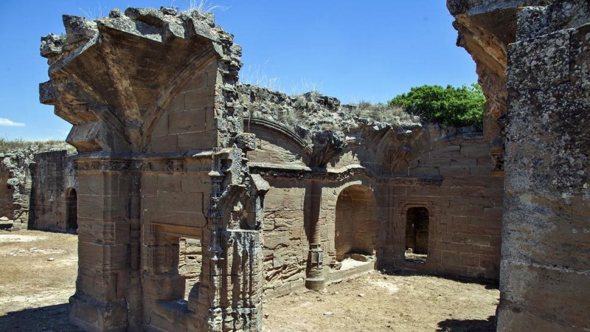 Imagen del estado actual del antiguo palacio de Fluvià, de estilo gótico.