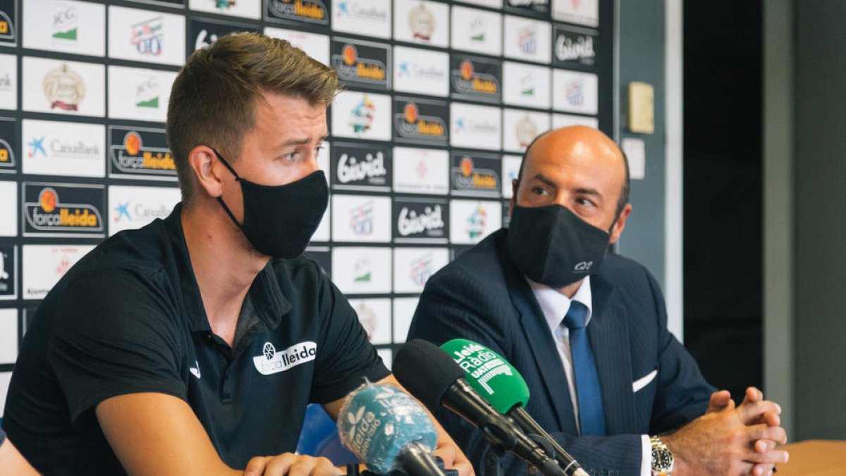 Mirza Bulic, en la seua presentació com a nou jugador del Força Lleida.