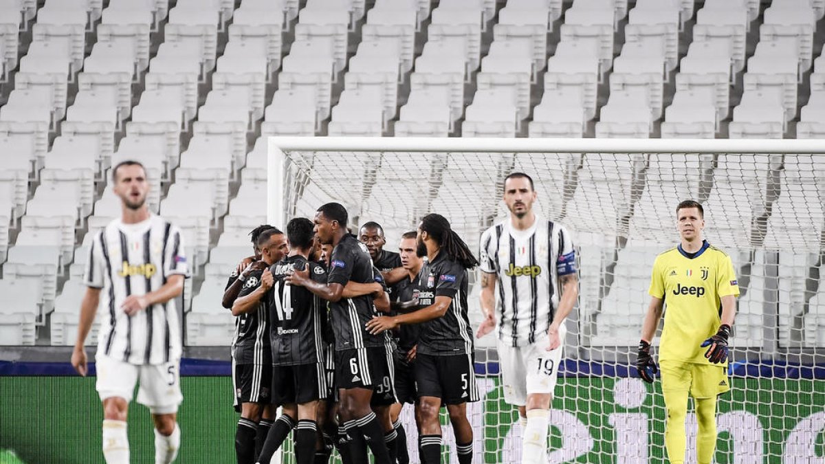 El gol anotat de penal per Depay va ser clau perquè el Lió deixés fora de combat la Juve.